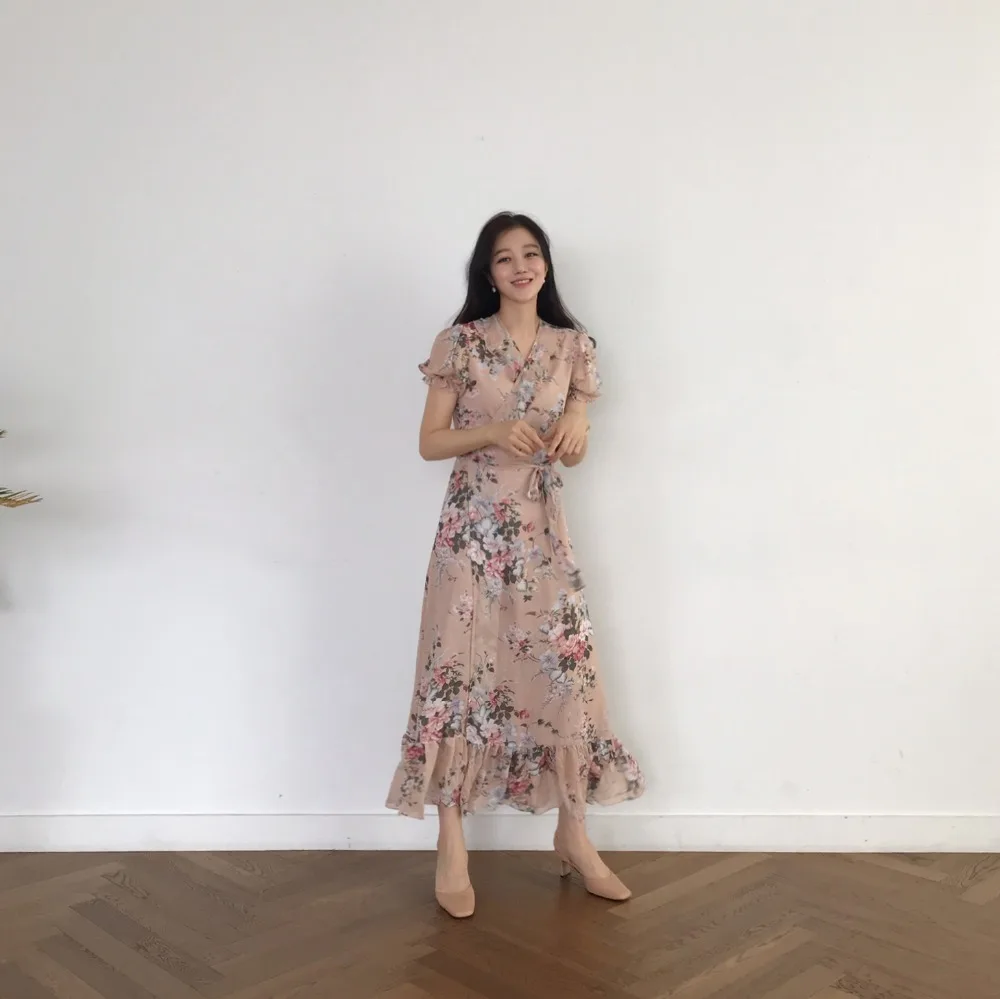 

2018 Summer Pregnant V-neck One-piece Flower Print Dress Nursing Woman Holiday Beach Long Dress Breastfeeding Dress For Party