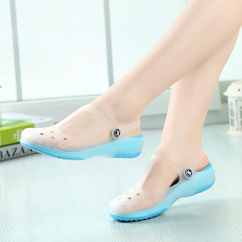 New 2019 Classic Women Jelly Sandals Design Fashion EVA croc Carved Women Slides Famous Flat Slipper Women Beach Melissa Shoes New 2019 Classic Women Jelly Sandals Design Fashion EVA croc Carved Women Slides Famous Flat Slipper Women Beach Melissa Shoes