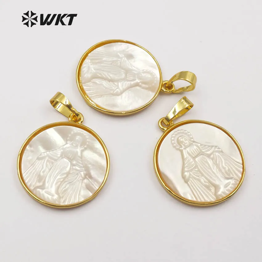 

WT-JP042 New Arrival White Shell Virgin Mary Jesus Christ Pattern round Shape Pendants Metal Electroplated for Women Jewelry