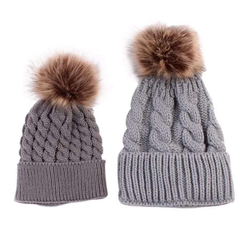 2 предмета, теплая зимняя вязаная шапочка мех, шапка с помпонами, вязаная Лыжная шапка, новинка, трикотажные шапки для мамы и ребенка