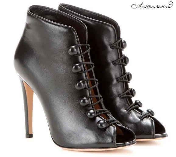 thin black heel
