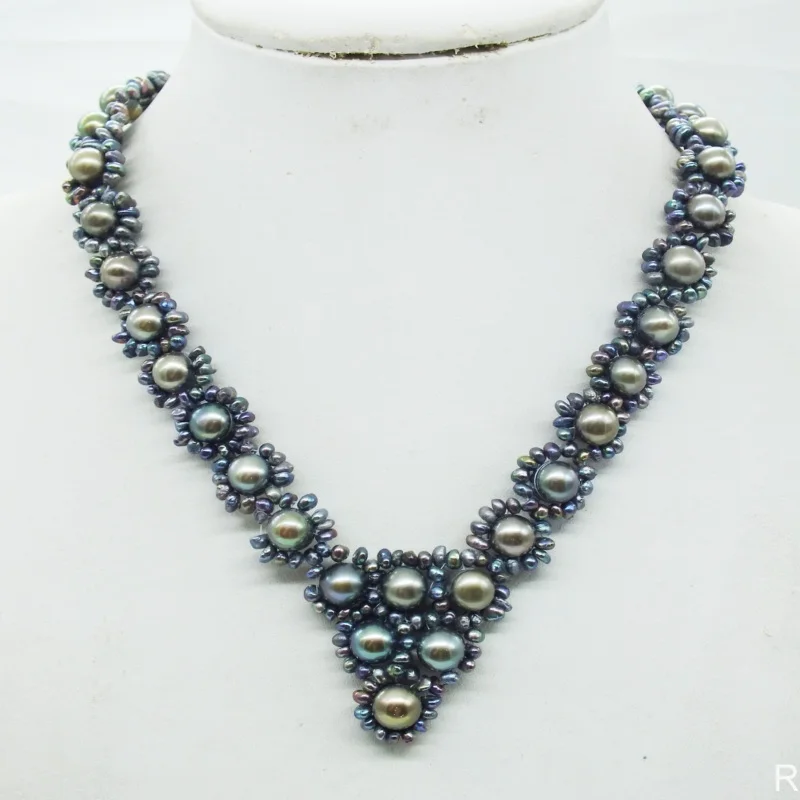 

Classic!!! We collect N years of freshwater pearl necklace