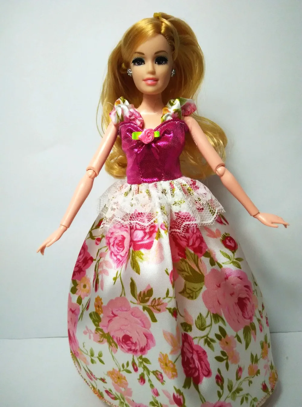 2016 nuovo un abito da principessa e vestito da partito di modo di 2016 nuovo un abito da principessa e vestito da partito di modo di disegno colorato a mano il miglior regalo per la ragazza bambola barbie dolls in 2016