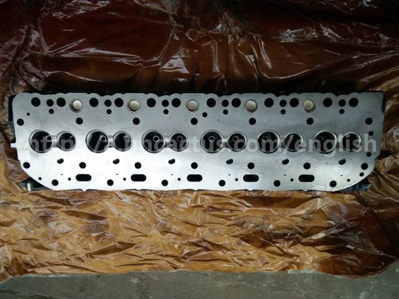 2H cylinder head 03