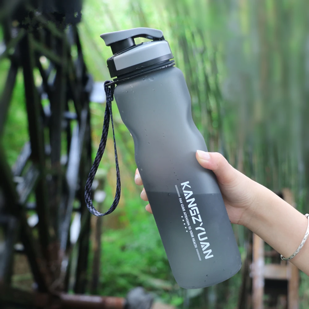 

600ml Plastic Sports Water Bottle Space Kettle Bike Outdoor Cycling Drinkware Fruit Infuser My Water Bottle Shaker Eco-Friendly