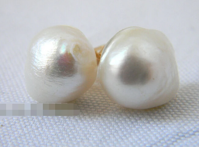 

free shipping 12778 White Baroque Freshwater Pearl Stud Earring