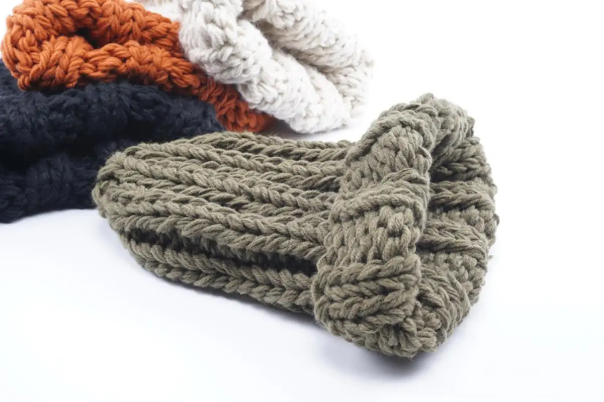 Winter New Wool Hat Ladies Casual Knitted Coarse Lines Hat Handmade Thick Caps Women Fashion Caps