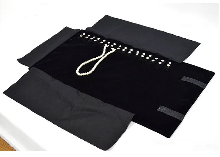 All black Velvet Pearl Bracelet Necklace Chain Jewelry Roll Travel Case
