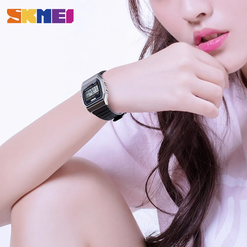 

NEW Fashion Couple's Digital Sport Watches Men Women Waterproof Square Wristwatch EL Light Date Week Display Man Ladies Watch