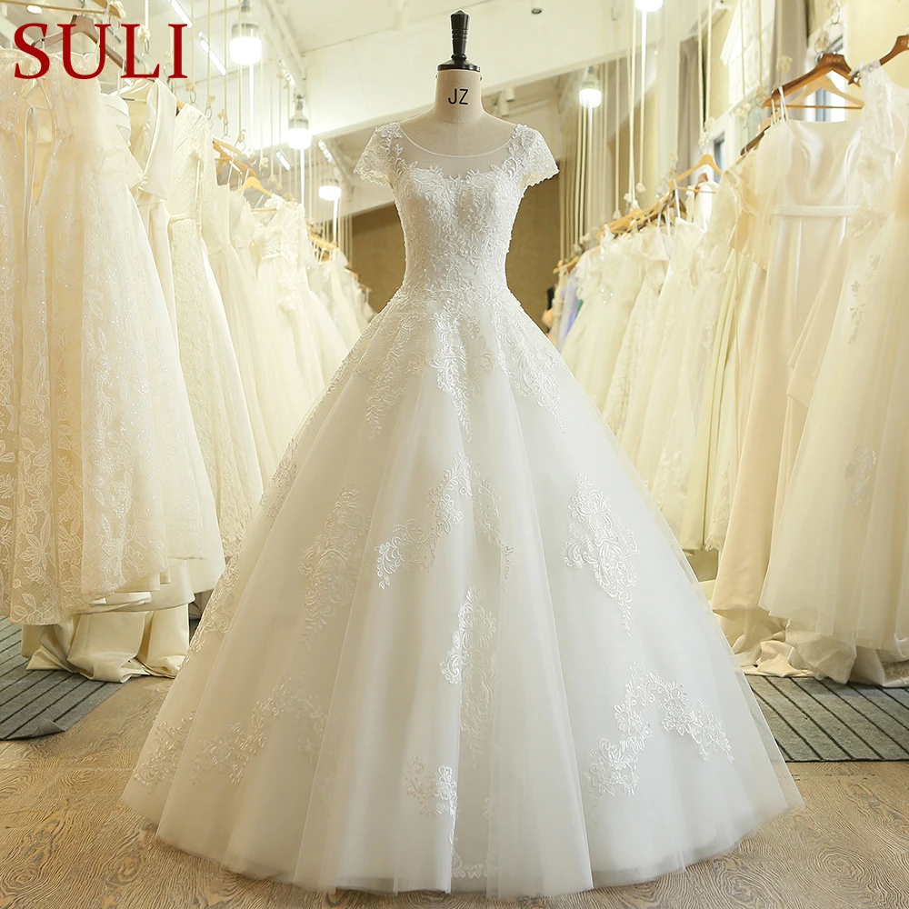 

SL-3071 Charming A-Line Short Sleeve Lace Appliques Beach Vintage Crystal Wedding Dress Boho