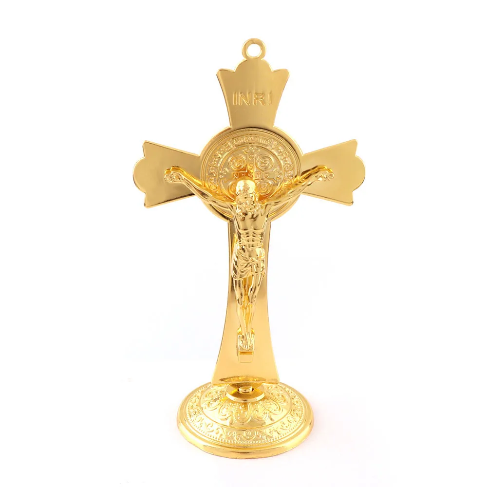

1pcs Gold Color Crucifix Statue Jesus Christ Figurine INRI Jesu Cross Statuette with Patterned Base Figure Figurine