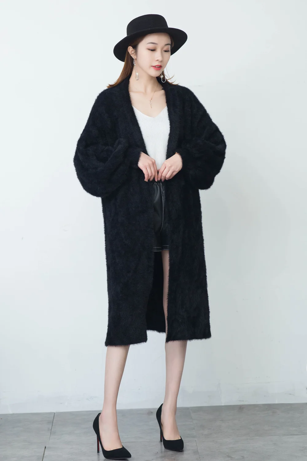 //cbu01.alicdn.com/img/ibank/2018/000/713/9468317000_215827850.jpg
