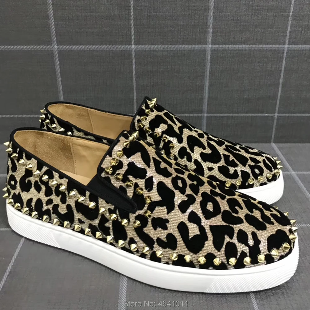 

Slip on cl andgz color Leopard leather Red bottom Low Cut Sneaker Men Sports shoes Gold circle Rivet casual models Flat Loafers