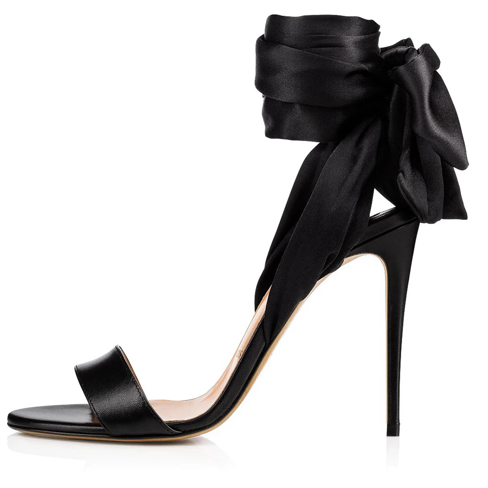 Пикантные черные Сатиновые босоножки на высоком каблуке; модельные туфли с завязками на лодыжке; женские летние туфли на шпильке; большие размеры;