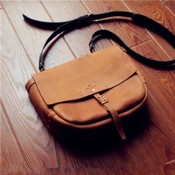 

Handmade Leather Art bag Manual DIY Paper drawing Pattern BXK-76 Messenger Bag Edition Drawing