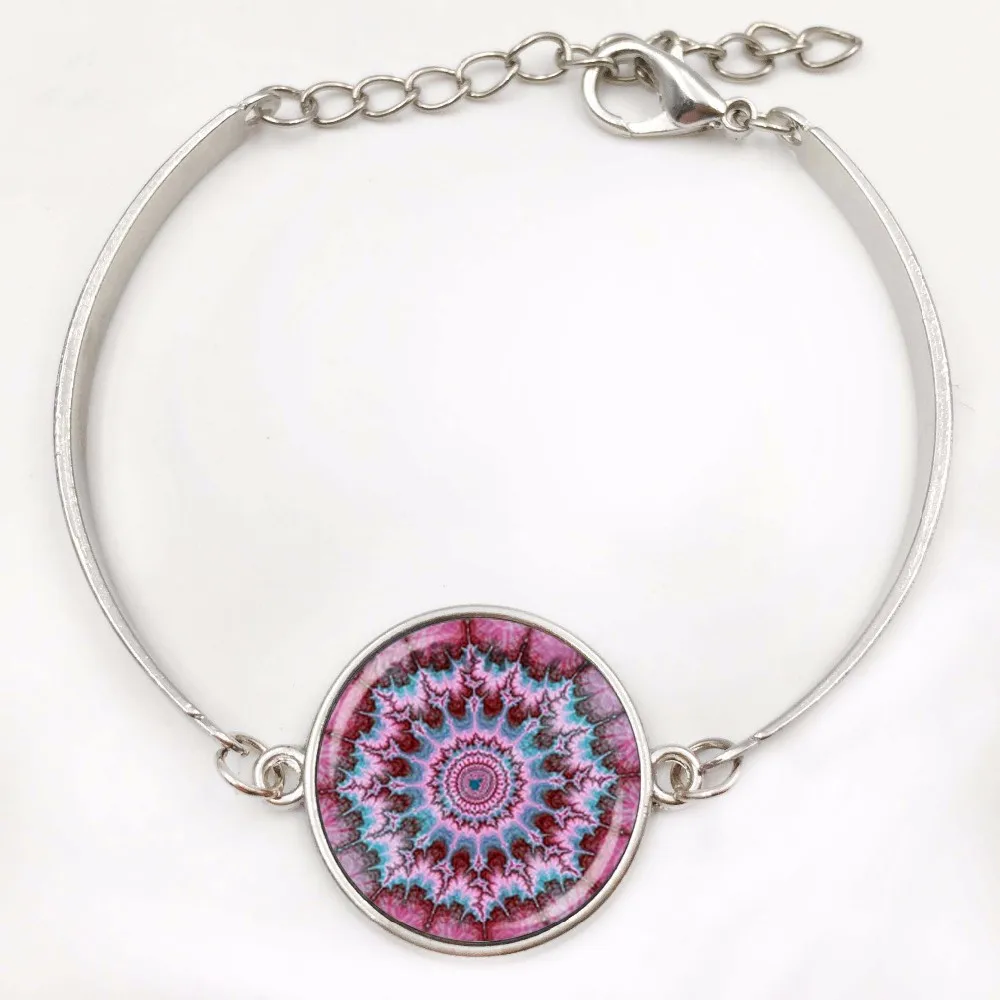 16tie bracelet