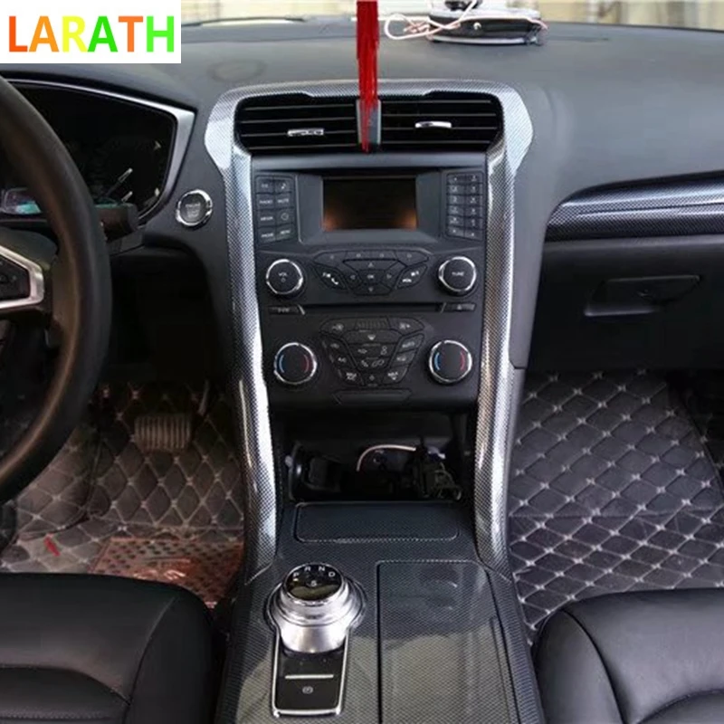 Карбоновая рамка для центрального управления салоном Ford Mondeo 2013-2018 из красного