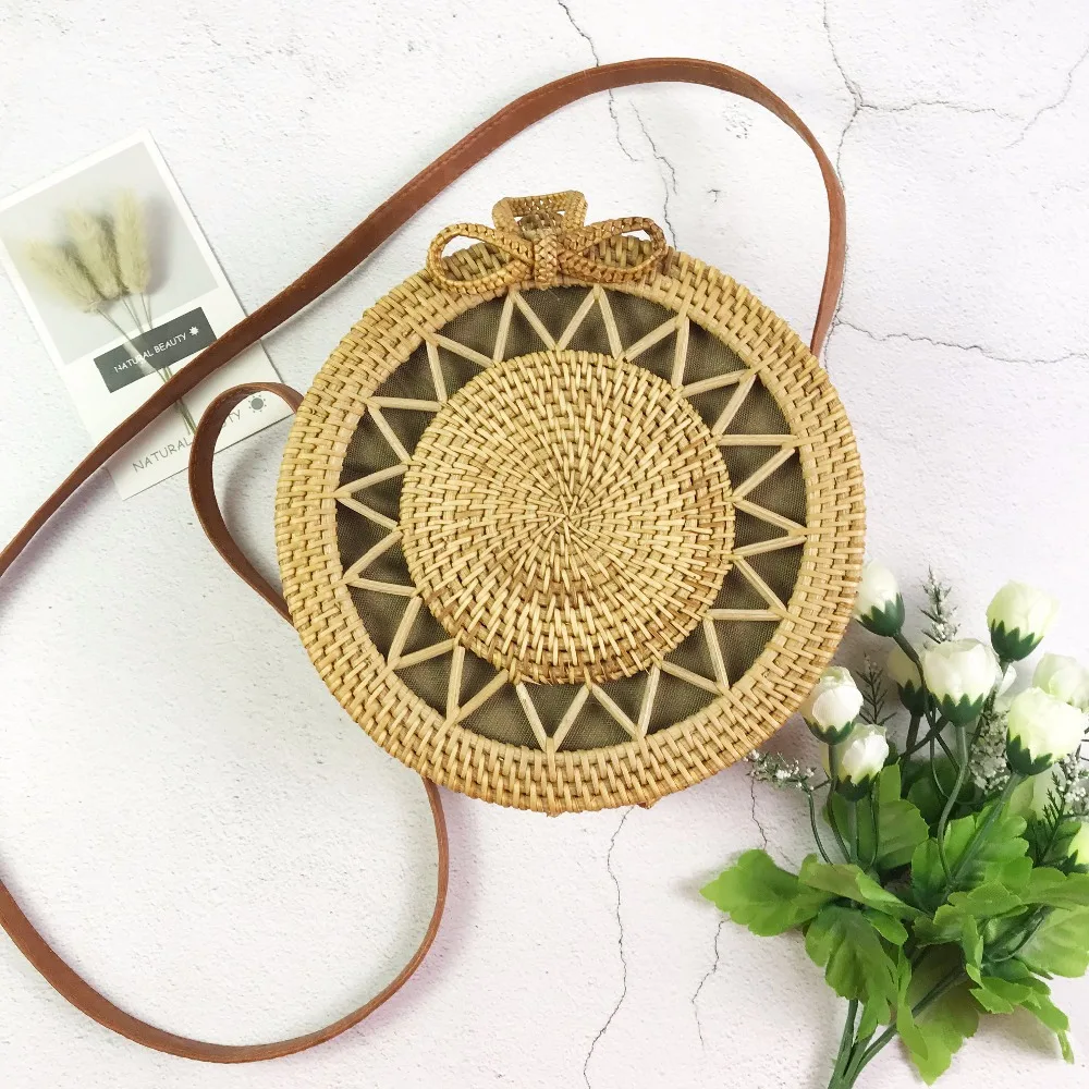 

2018 Luxury Designer Women Round bamboo bag Summer Straw Bag Travel Clutch Women Famous Brand Luxe Beach Bag for Bamboo Handbags