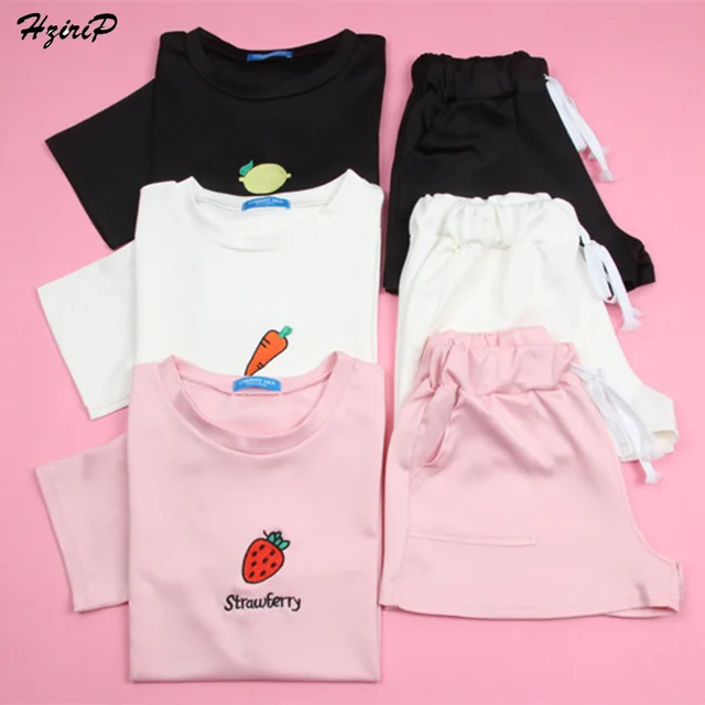 HziriP 2018 Summer Women’s Tracksuit Fruit Embroidery 2 Piece Set Woman Suits Short Sleeve T-shirt Tops + Shorts Pants Outfit