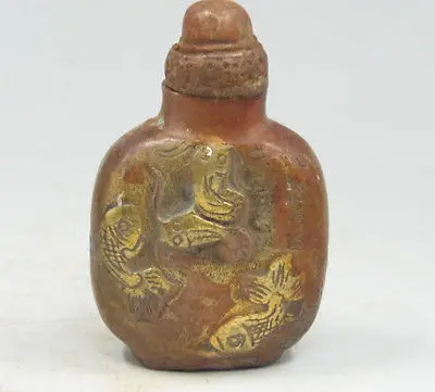 

Old Decorated chinese Handwork Copper Carving lifelike goldfish snuff bottle