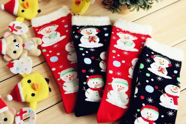 Женские Носки жаккардовые хлопковые рождественские носки перо пряжи граничит Снеговик Носки
