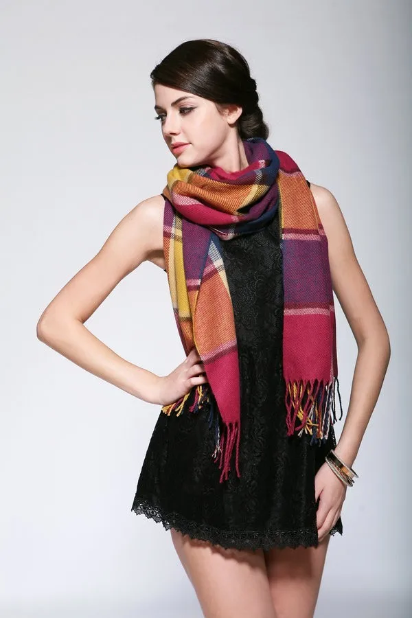 Испанский шарф. Шарф женский брендовый. Desigual шарф женский. Шарф Испания. Модные шарфы в 200.