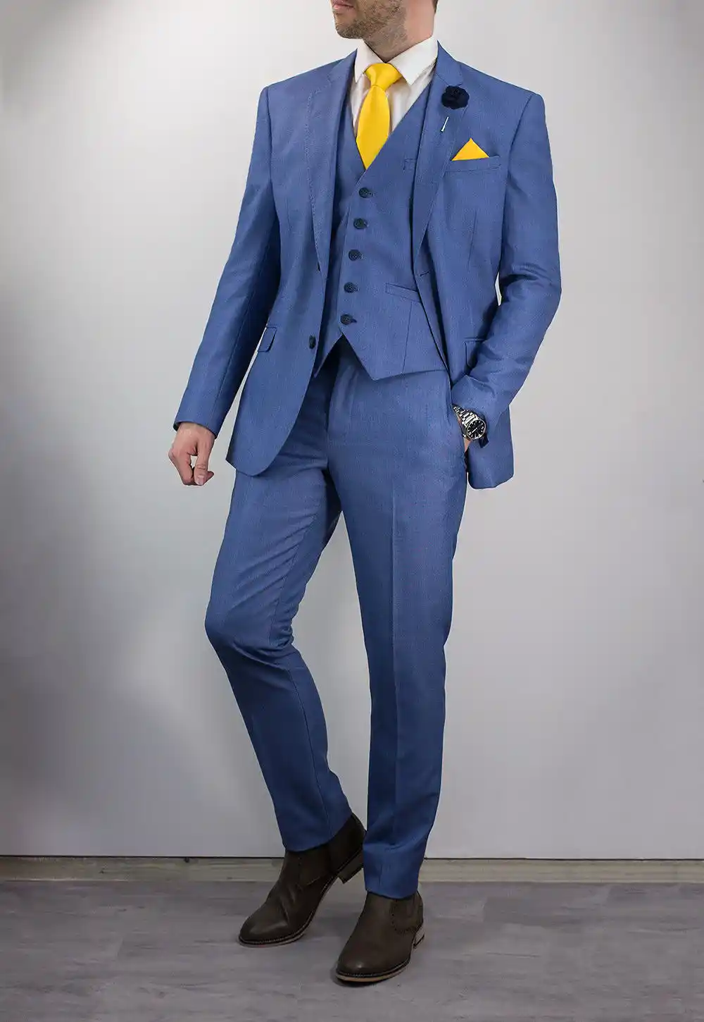 tailored fit dinner suit