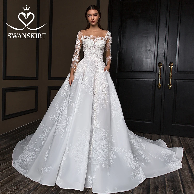 

Swanskirt Sexy Appliques Square Collar A-Line Wedding Dress 2019 Luxury Beaded Long Sleeve Princess Bride Gown Plus Size F153