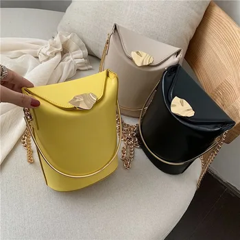 

European Fashion Style Barrel Shaped Shoulder Bag High Quality Soft Leather Pure Color Handbag Metal Ring Portable Chain Bag