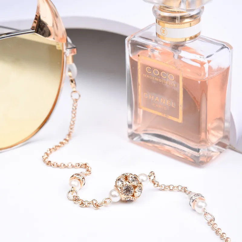 

GOOTRADES 1pcs Chic imulated-pearl Crystal Beads Sunglasses Lanyard Chain Metal Eyeglass Chains Cord For Reading Glasses