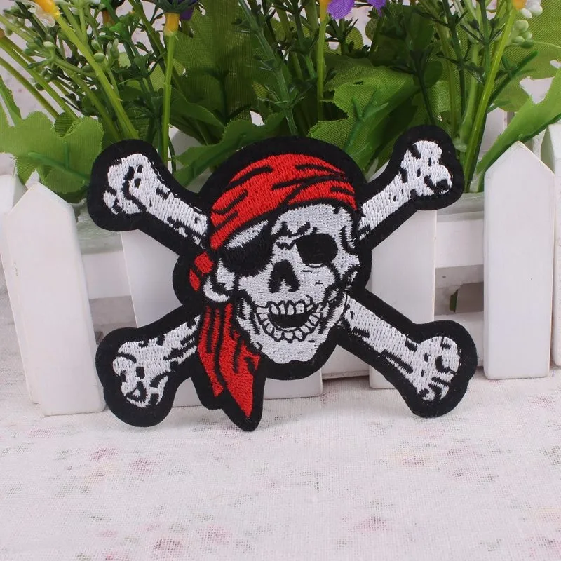 

Red Scarf Pirate Skull Iron on Patch Punk Cheap Embroidered Patches Clothing DIY Accessories For Jean Jacket Fabric Patch
