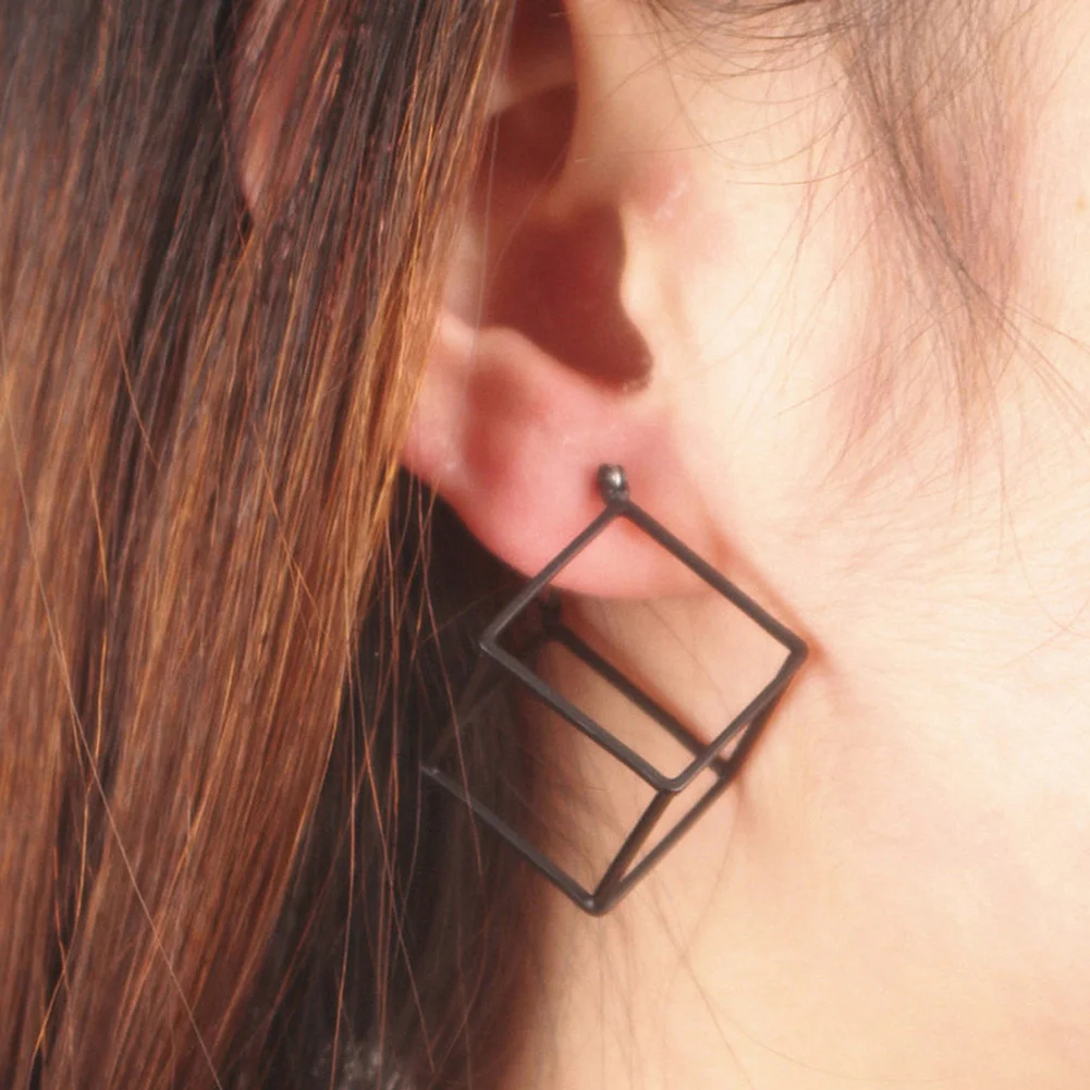 

Punk Geometric Style Ear Jacket brincos Pending Mujer Big Cubic Black Stud Earring for Women