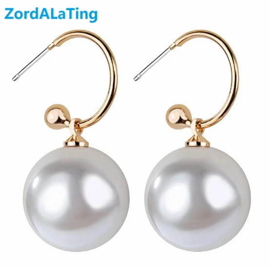 

S925 silver needle Red Golden White pearl Korean hoop earrings for women temperament C type pendant 2019 new fashion jewelry
