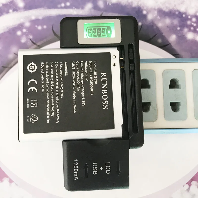 

Mobile Battery Charger New Universal LCD Indicator Screen USB-Port Cell Phone Chargers Battery Charging Device+Retail Box