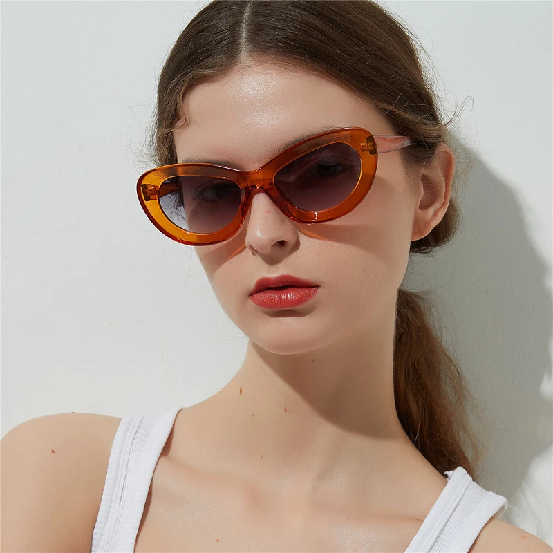 

MINAKOLIFE Cat Eye Vintage Sunglasses Women Luxury Shiny Pink Sexy Cute Love Shaped Sun Glasses Female Oversized Brand Designer