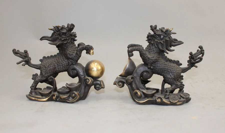 

China Bronze Copper Feng Shui Foo Dog Lion kylin Kirin Chi-Lin beast Statue Pair