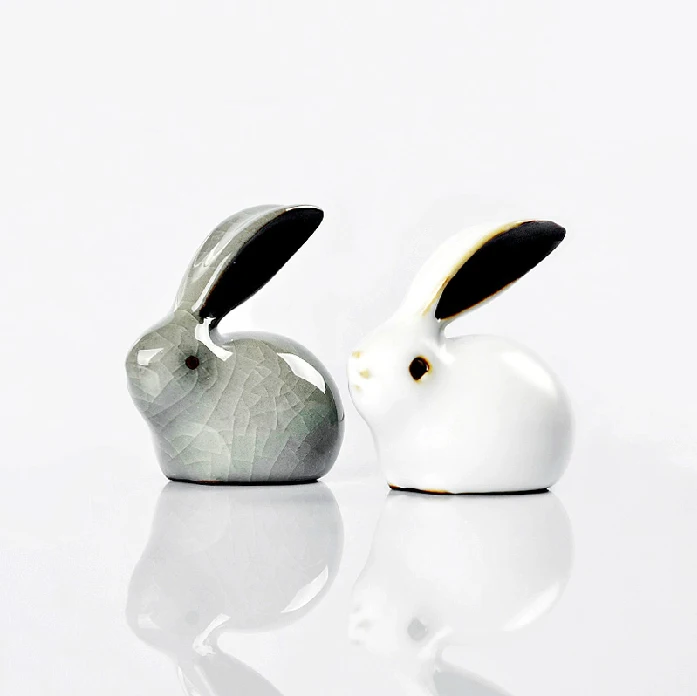 

TANGPIN Ceramic Tea Pet White and Grey Rabbit Porcelain Tea Play Crafts Kung Fu Tea Set Decoration