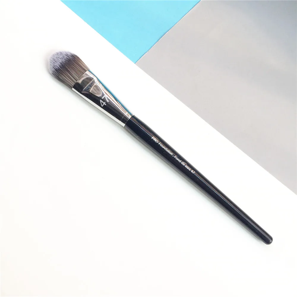 Bd beauty PRO кисть для основы #47 Classic Paddle / Angled Cream Жидкая основа выделения Beauty