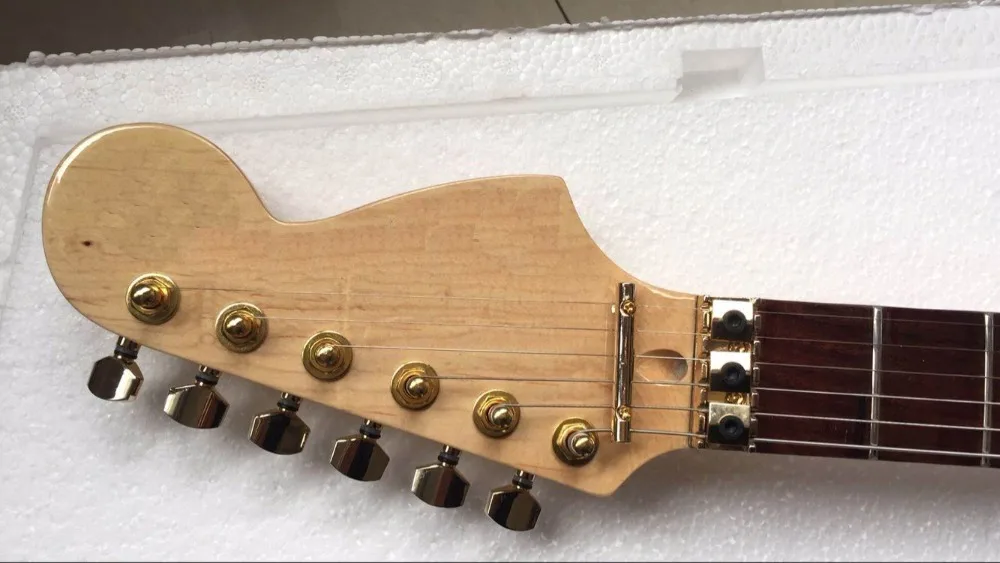 Wholesale New Guitar Fd Electric Guitar STR Model With Scalloped Rose Fingerboard Gold Hardware In Cherry Burst 161118