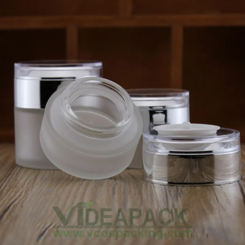 50 قطع 20 جرام 30 جرام 50 gcreams جرة/زجاجات متجمد الفضة البلاستيك غطاء 4.8*4.5 سنتيمتر وحجم التعبئة زجاجة بالجملة