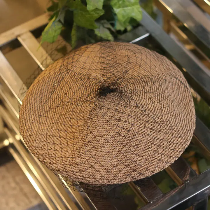 01903-shi Новая летняя ручная работа тонкая бумажная пчела изысканный тканый женский сетчатый берет Кепка женская шляпа для отдыха
