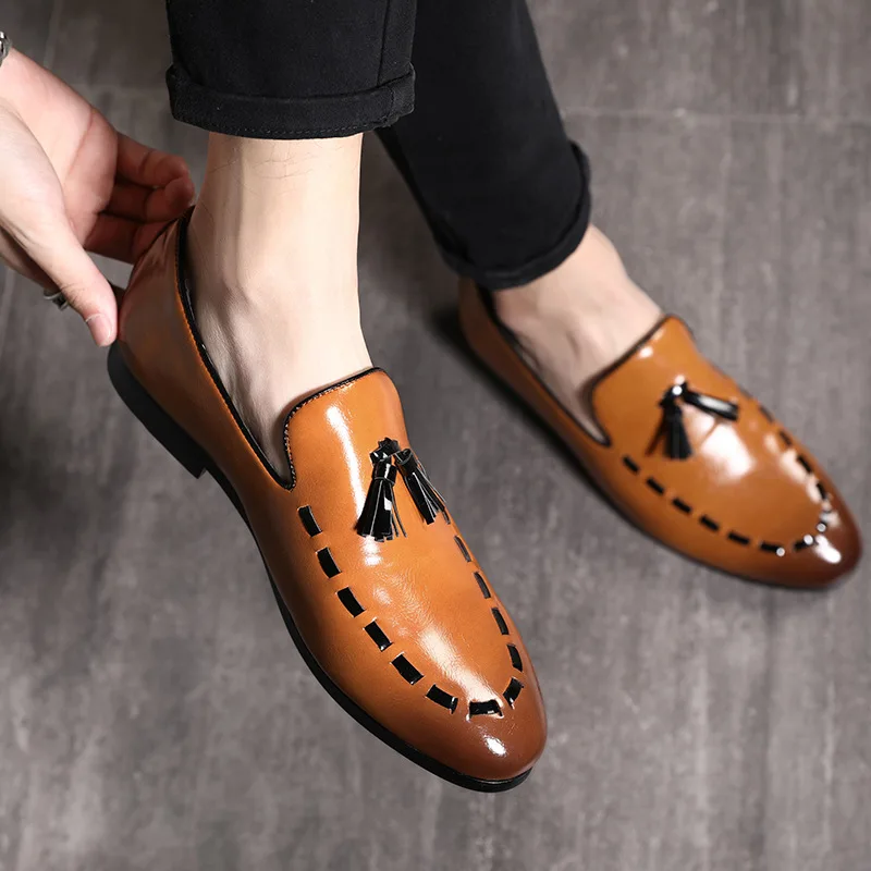 

shoes men Personality Pendant Decorated Slip On Fashion Men leather Shoes New Autumn Men Party Driving Shoes Big size 37-48