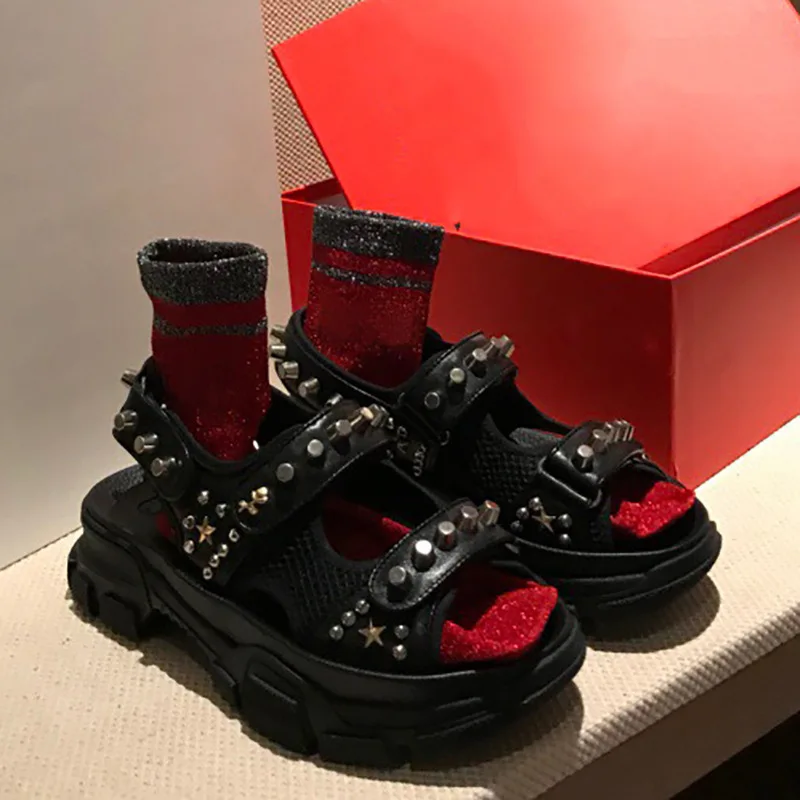 Обувь с заклепками Женские сандалии на платформе zapatos de mujer Брендовые пляжные