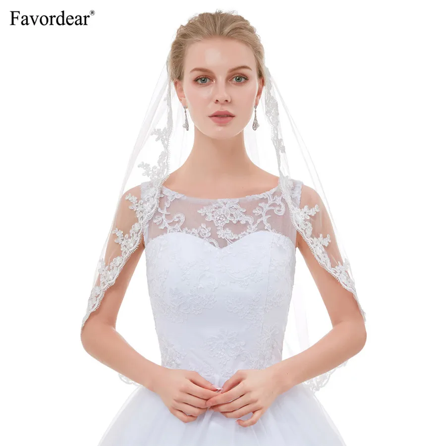 

Favordear Hot Sale 2018 New Arrival Top End Lace Veils For brides Velo De Novia White Ivory Vintage Short Elbow Wedding Veils