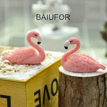 

BAIUFOR Animal Miniature Charming Pink Flamingo Couple Figurines for Terrarium Accessories DIY Fairy Garden, Plants, Cake Decor