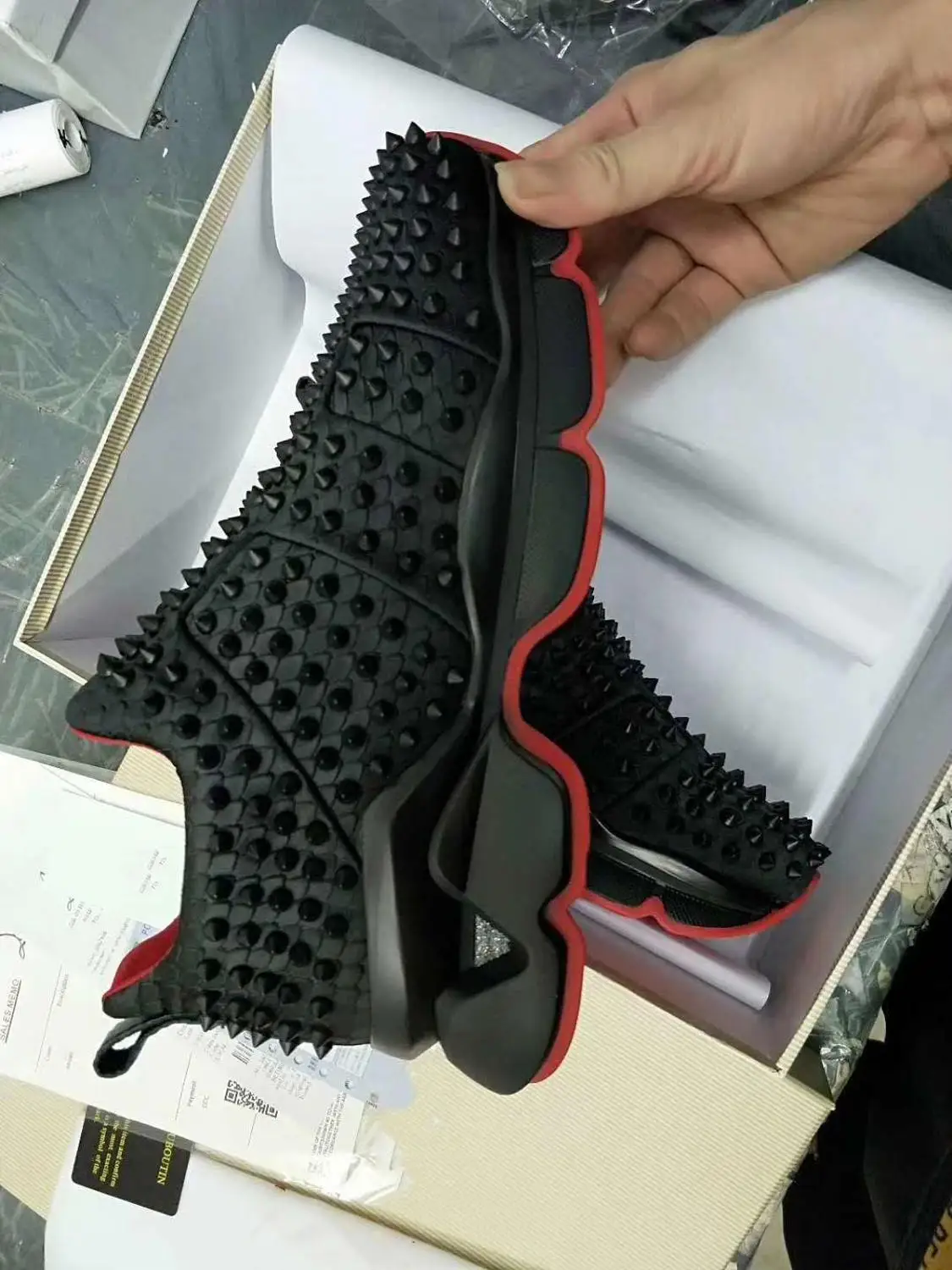 Free shipping Slip On White Rivet Whole Red Thick bottoms For Men Sports Shoes Sneakers Cow leather casual Loafers Flat 2019 Free shipping Slip On White Rivet Whole Red Thick bottoms For Men Sports Shoes Sneakers Cow leather casual Loafers Flat 2019