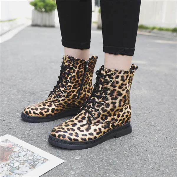 Женские ботинки на квадратном каблуке; обувь с леопардовым принтом; ботинки Martain; Теплая обувь с круглым носком