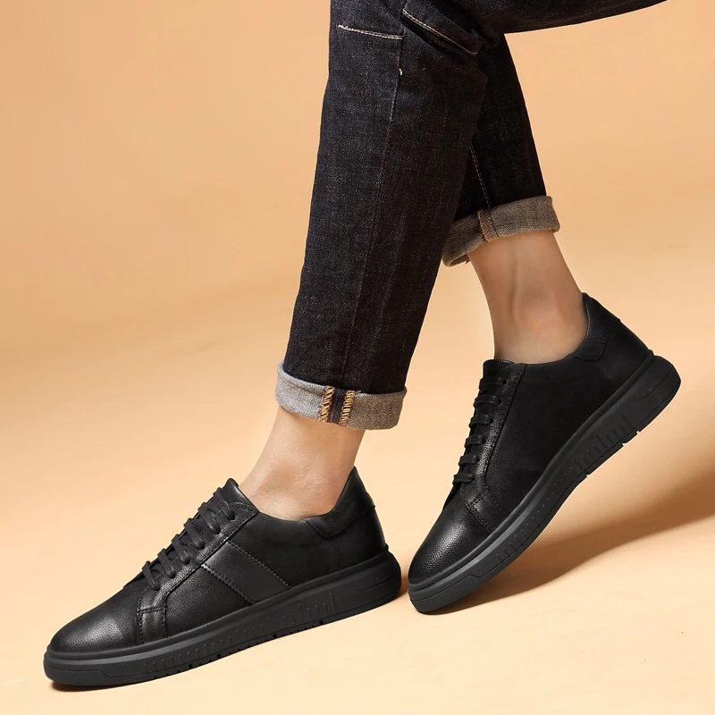 Кроссовки; мужская повседневная обувь; обувь с перфорацией типа «броги» из натуральной кожи; Мужские Дизайнерские однотонные классические модные мужские туфли на плоской подошве со шнуровкой; Цвет Черный; размеры 36-46