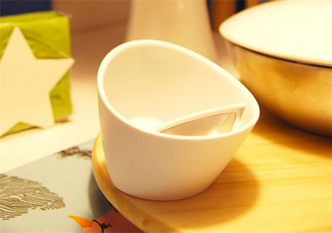 oblique fall smart teacup12.jpg