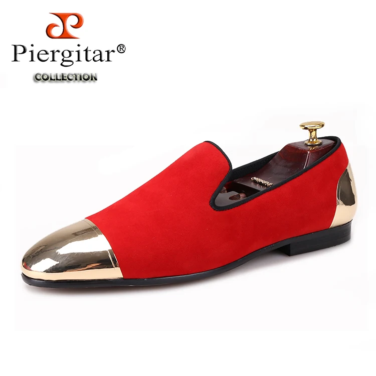 Piergitar Новая стильная бархатная обувь ручной работы на каблуке и с золотистым металлическим носком красного цвета для выпускного и праздников мужские вечерние лоферы без каблука - Цвет: red